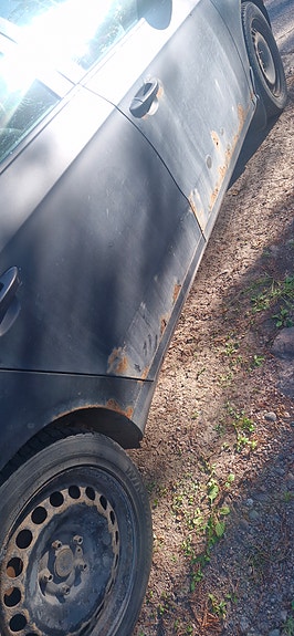 Volkswagen Passat 17 of 19