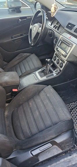 Volkswagen Passat 7 of 19