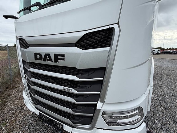 DAF XG+ 530 FTS 2 of 5