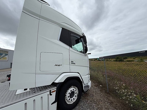 DAF XG+ 530 FTS 4 of 5