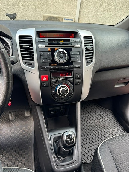 Kia Venga 9 of 11