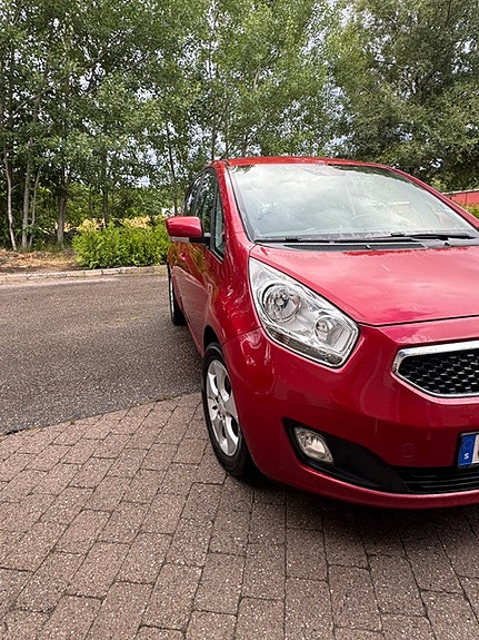Kia Venga 4 of 11