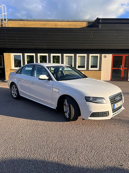 Audi A4 3 of 11