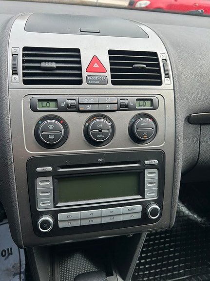 Volkswagen Touran 11 of 12