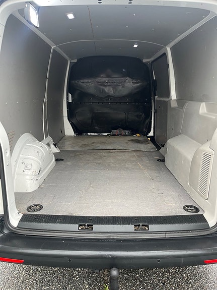 Volkswagen Transporter 9 of 14