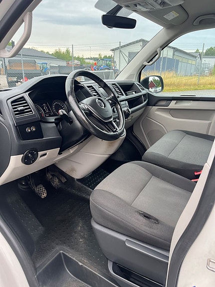 Volkswagen Transporter 5 of 14