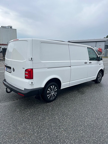 Volkswagen Transporter 2 of 14