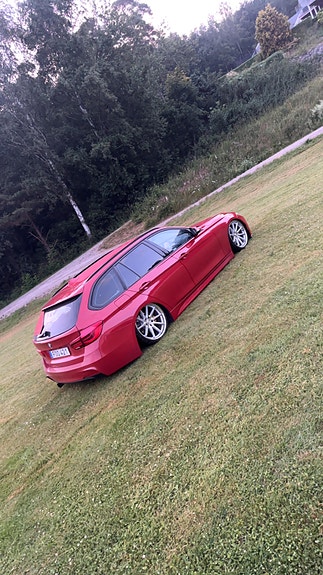 BMW 318d 2 of 9