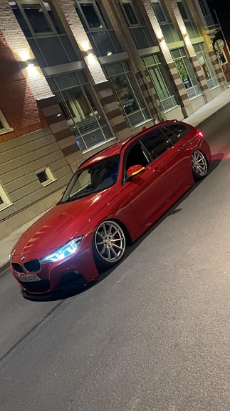 BMW 318d 3 of 9
