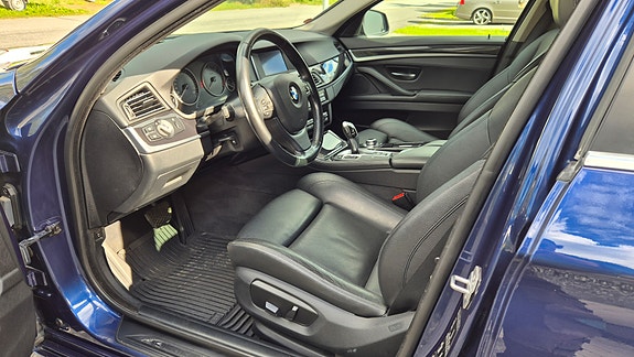 BMW 520d 9 of 18