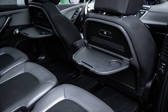 Citroen Grand C4 Picasso 24 of 28