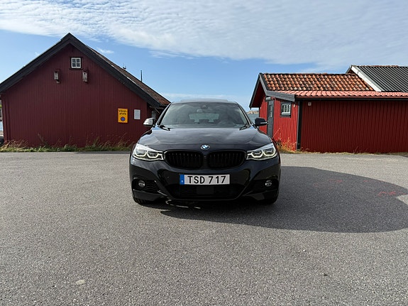 BMW 335d 8 of 18