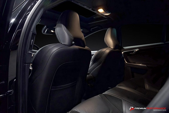 Volvo S60 28 of 29