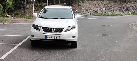 Lexus RX450h 4 of 11