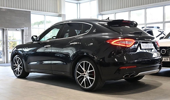 Maserati Levante 8 of 16