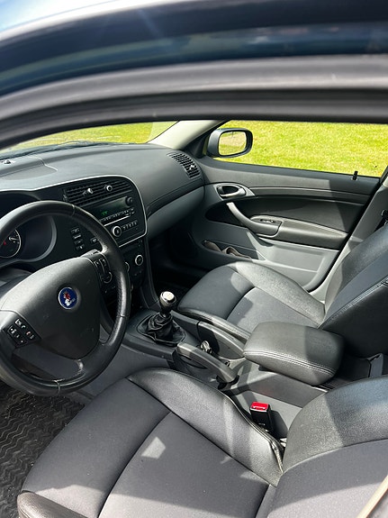 Saab 9-3 5 of 5