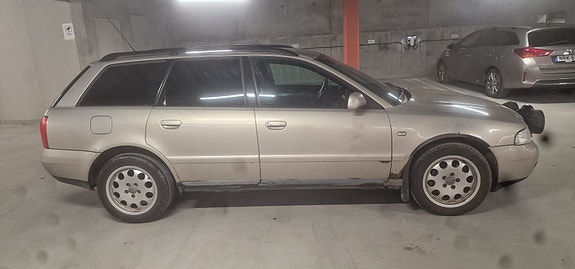 Audi A4 4 of 6