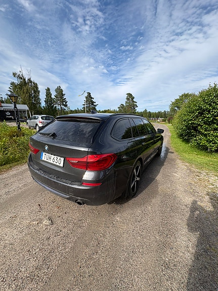 BMW 520d 4 of 7
