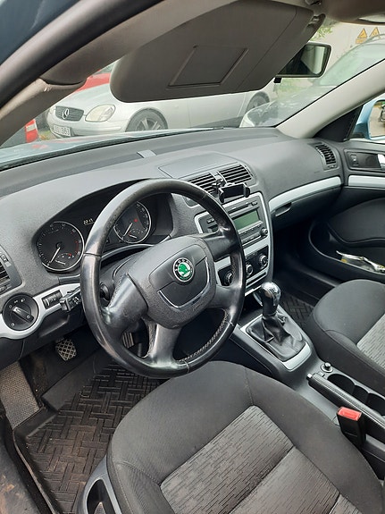 Skoda Octavia 3 of 3