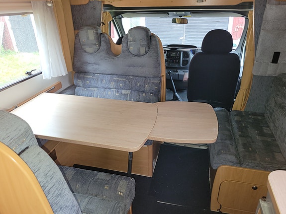Chausson Ford CHAUSSON FLASH 03 Alkov 4 of 15