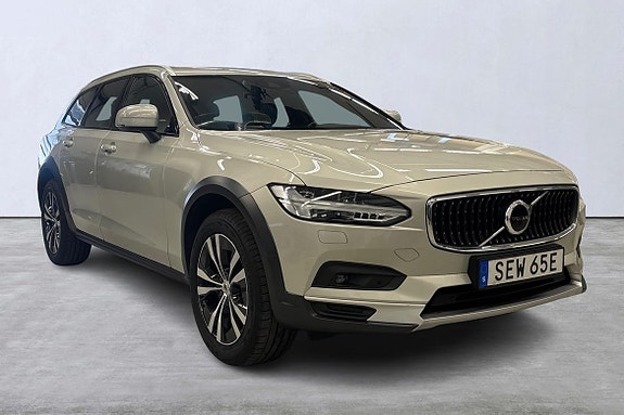 Volvo V90 Cross Country 6 of 23