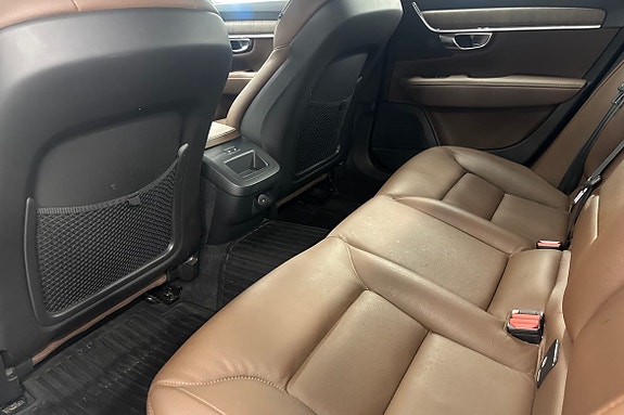 Volvo V90 Cross Country 12 of 23