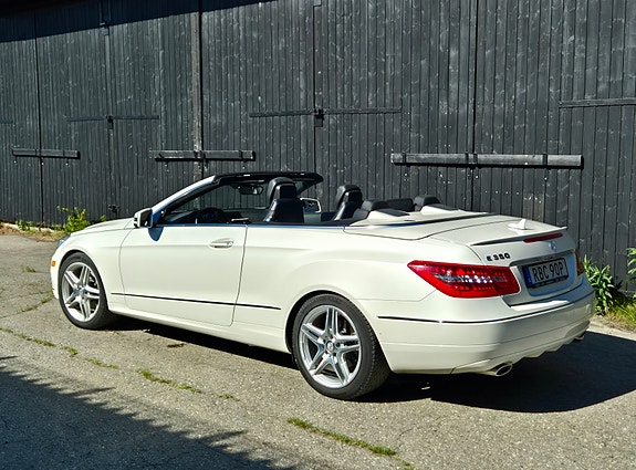 Mercedes-Benz E350 4 of 23