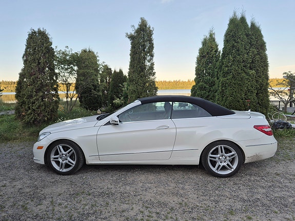 Mercedes-Benz E350 8 of 23