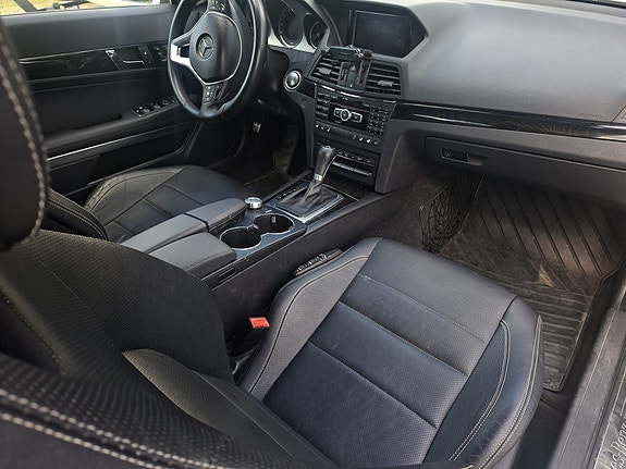 Mercedes-Benz E350 14 of 23