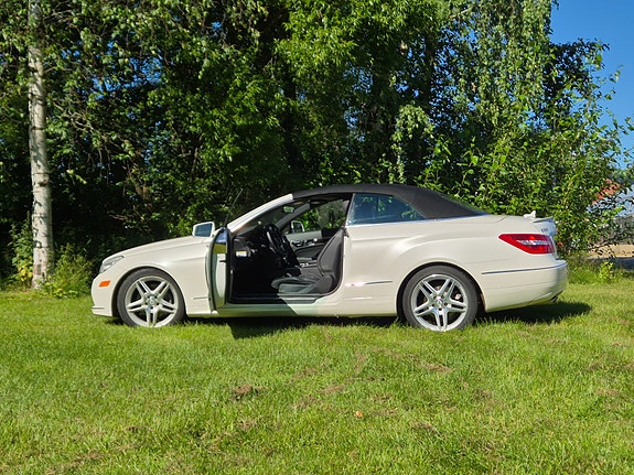 Mercedes-Benz E350 10 of 23