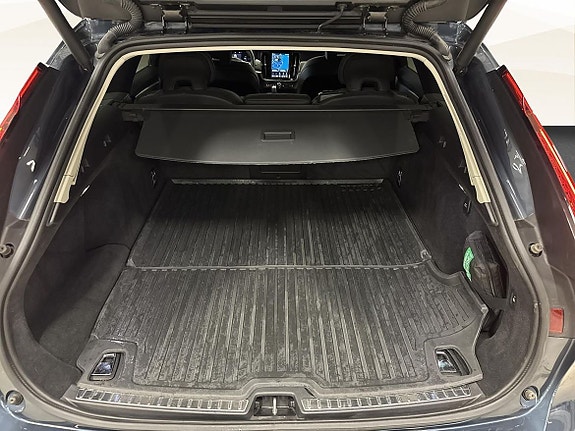 Volvo V90 13 of 23