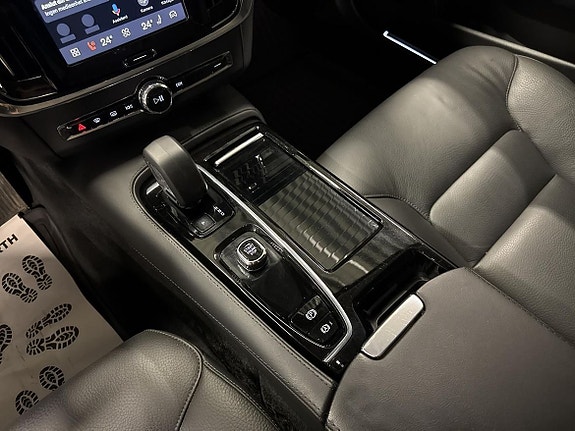 Volvo V90 18 of 23