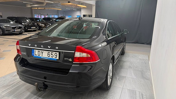 Volvo S80 5 of 15