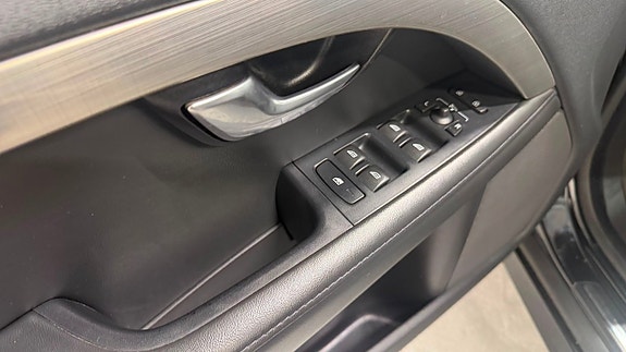 Volvo S80 13 of 15