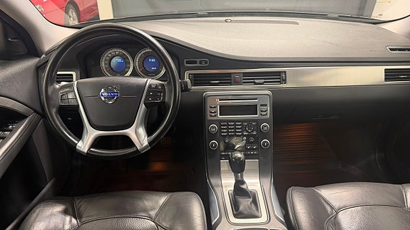 Volvo S80 10 of 15