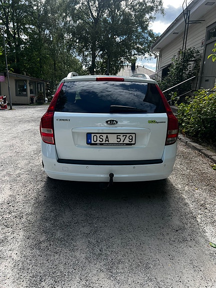 Kia Ceed 4 of 11