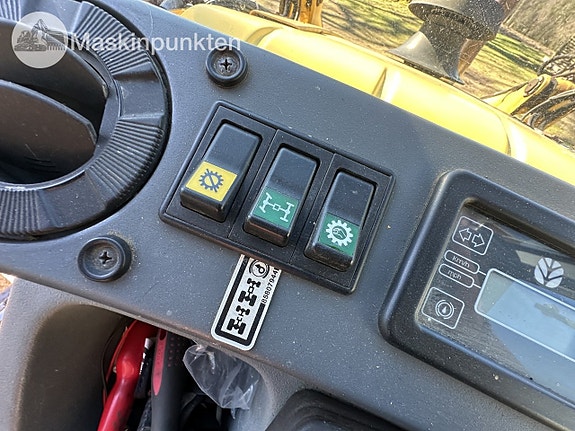 New Holland LB115 27 of 27