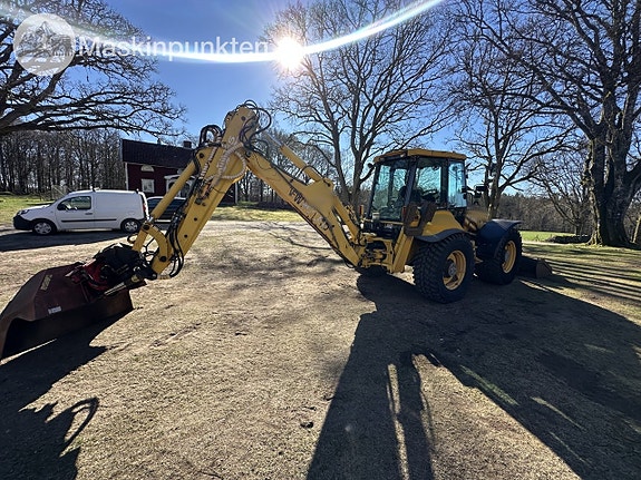 New Holland LB115 5 of 27