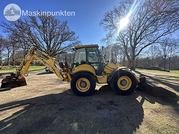 New Holland LB115 4 of 27