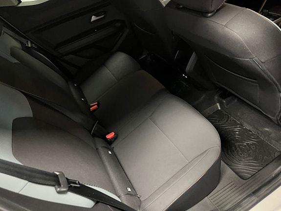 Dacia Duster 7 of 17