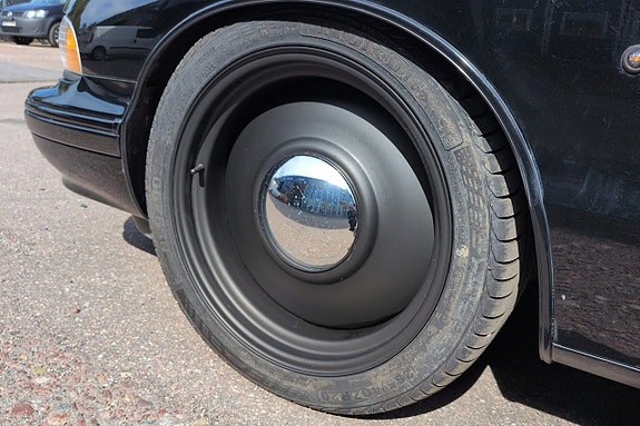 Chevrolet Impala 20 of 20