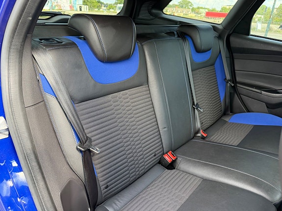Ford Focus 12 of 14