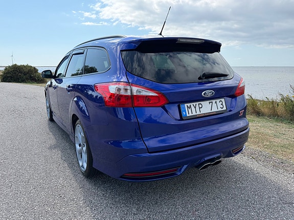 Ford Focus 3 of 14