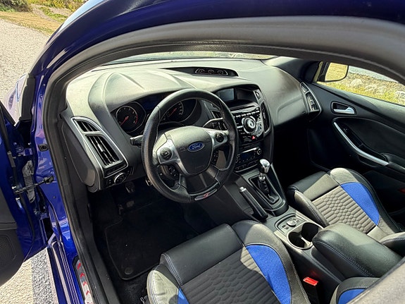 Ford Focus 8 of 14