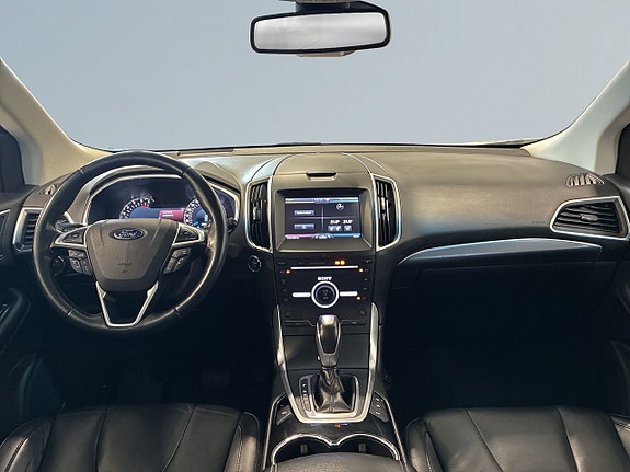Ford Edge 8 of 23