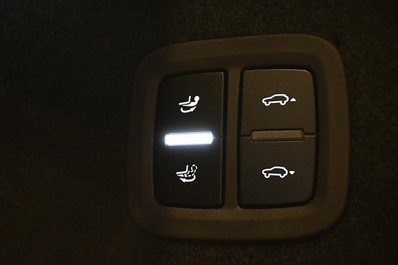 Porsche Cayenne 11 of 28