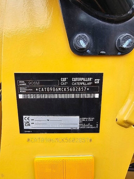 CAT 906 M 9 of 10