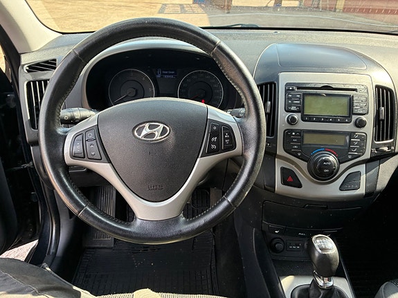 Hyundai i30 12 of 12