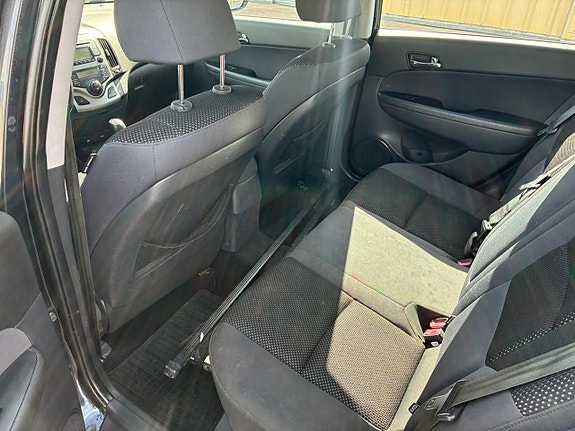 Hyundai i30 9 of 12