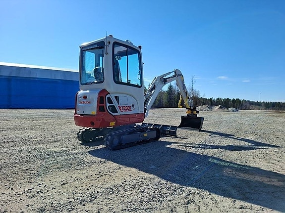 Takeuchi TB320 4 of 6